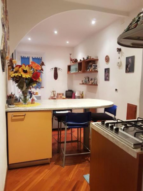 Le petit bijou., Savona